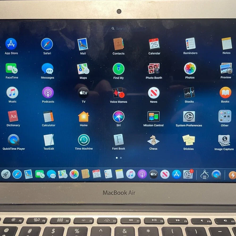 Apple MacBook Air MD223LL/A 2012 i5 1.70GHz 4GB RAM 64GB SSD 11 inch - Catalina